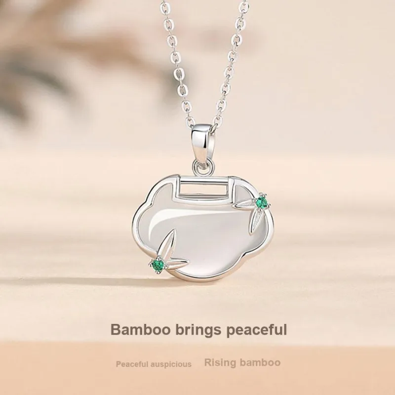 Master Kim Chalcedony Jade Necklaces Unisex-1