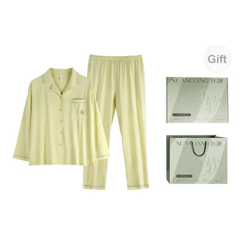 Xuan Liang Unisex Pajama Sets