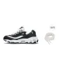 Black White+Giveaway 2