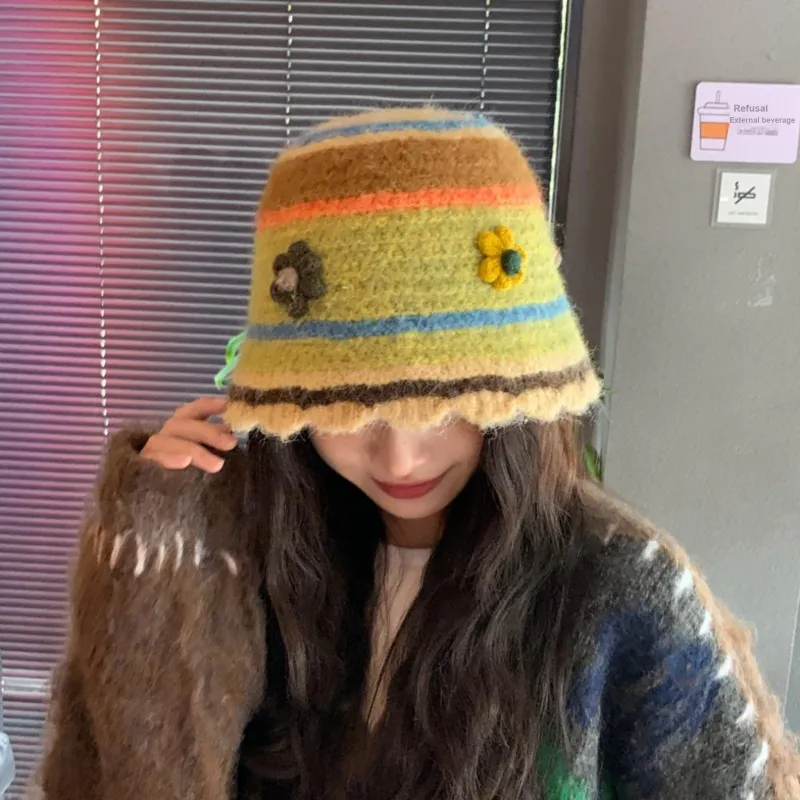 BANDICOOT Sheep Wool Beanies Women's-1