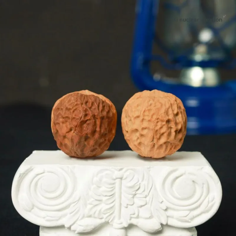 Xihe Core Creation Walnut Fine Handicraft Dragon Ball Yuanbao Unisex-2