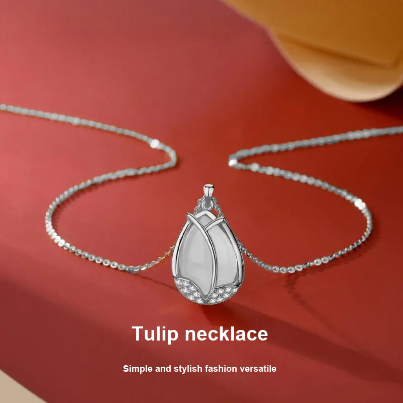 JUICY GRAPE Chalcedony Necklaces Women's-1