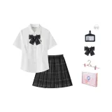 Yue Hua High 반팔 셔츠 (슬림핏) + 카본 펜 39cm 포함 + 스몰 아이템 + 태그 + 행거