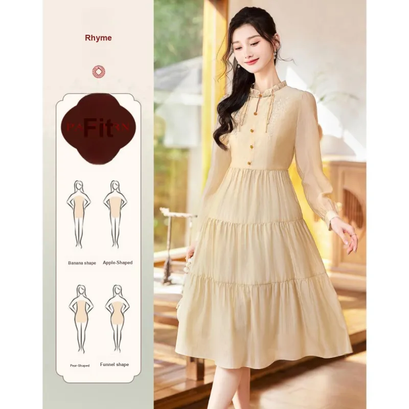 Like The Age Of Water Long Sleeved Dresses Women's Khaki-4