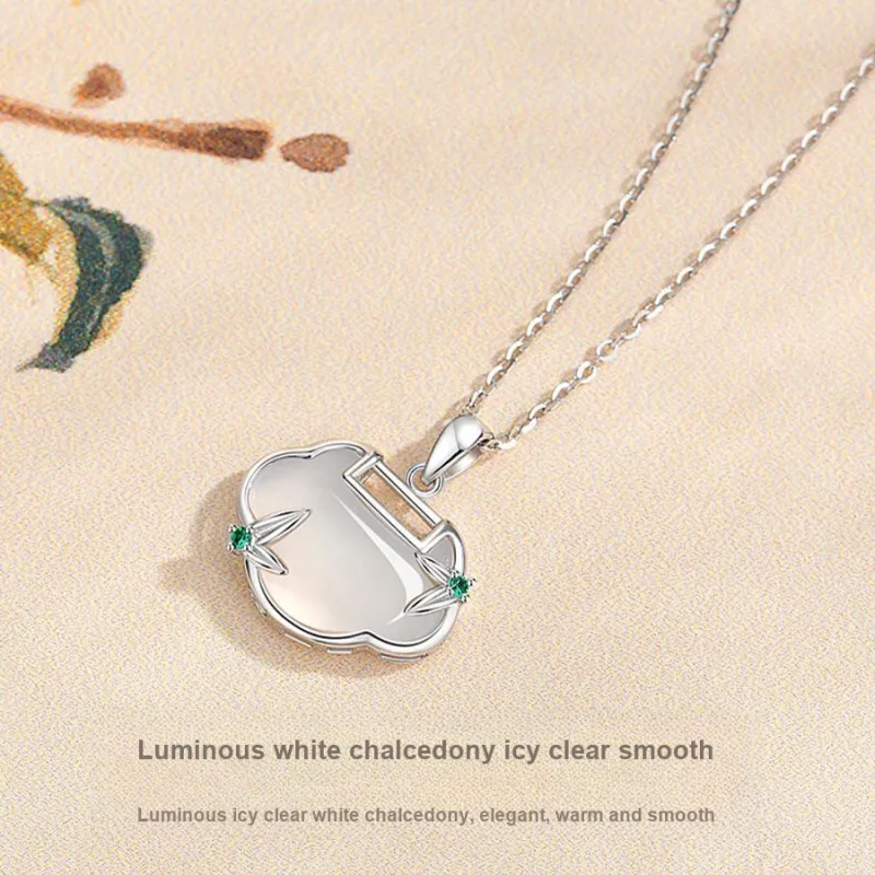 Master Kim Chalcedony Jade Necklaces Unisex-3