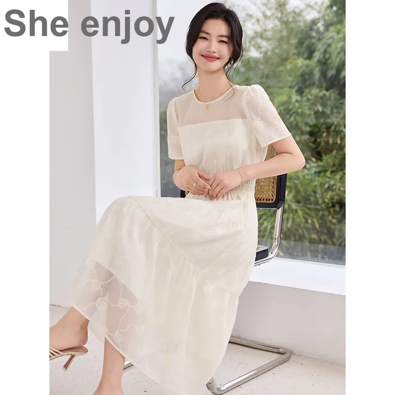 She Enjoys Short Sleeved Dress Women's White-2