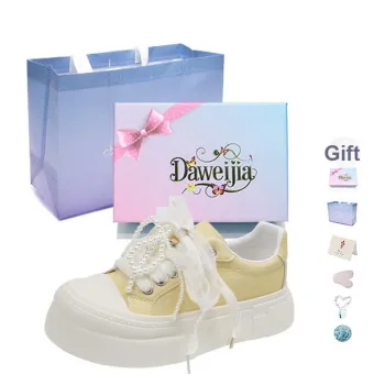 Dawei's House Low Top Skateboard Shoes Women's Gift Box Set