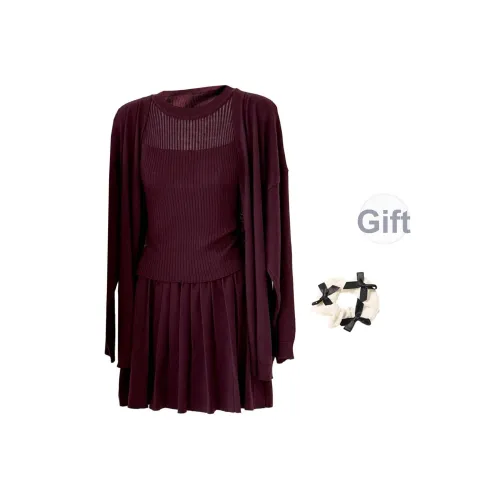 TURN UP Женские Комплекты с Юбкой