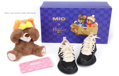 Hamleys X MIO Chunky Sneakers Women's Low Top Black, White