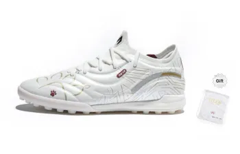 KELME TF Rubber Broken Studs Abrasion Resistant Slip Resistant Professional Sports Soccer Shoes White Gold Master 2.0