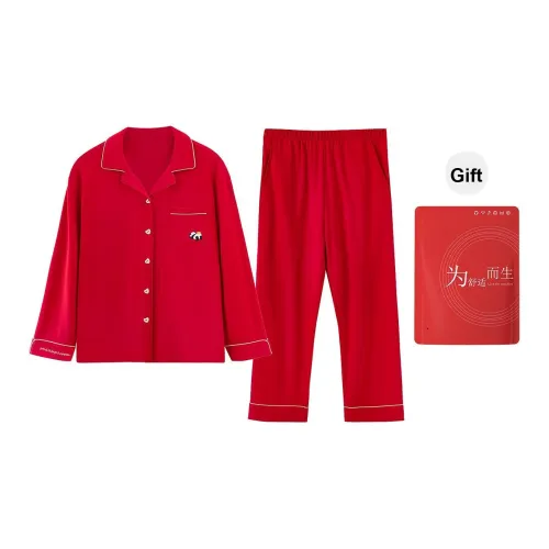 Пижамный комплект Red Beans At Home для женщин набор в подарочной коробке