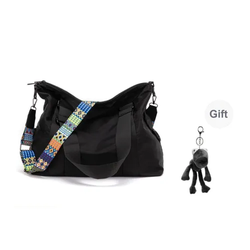 TAKI Shoulder Bags