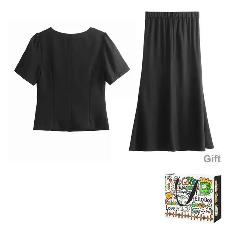 Gentle Welcome Skirt Set Women's-1