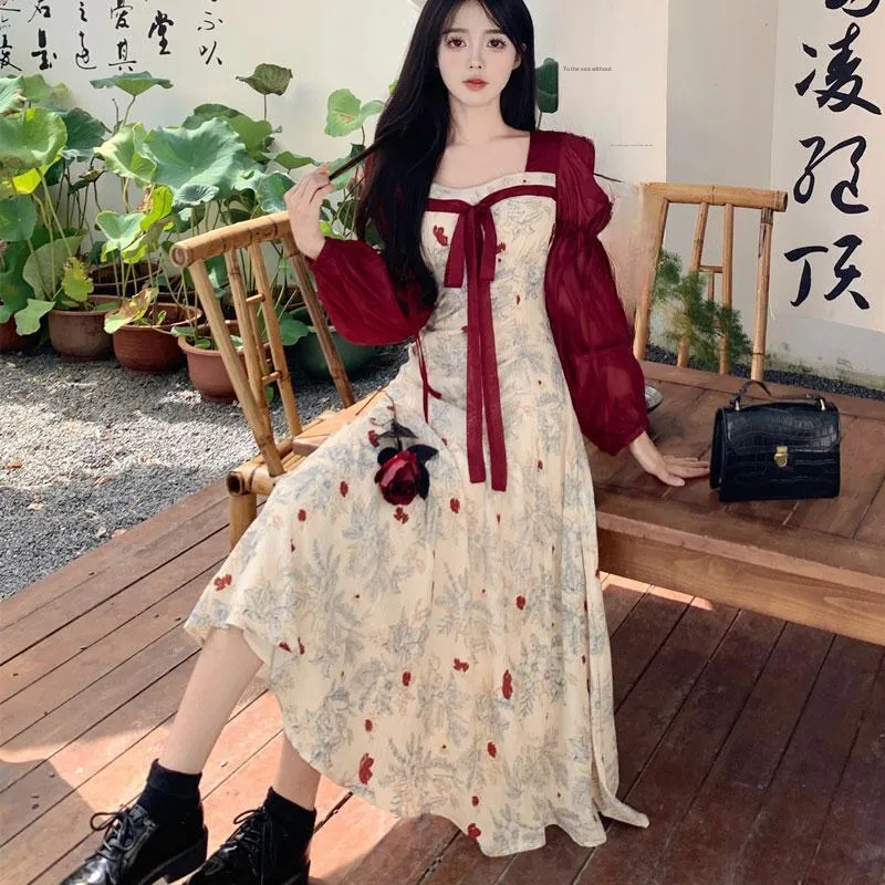 Lookinto Long Sleeved Dress Women's Red-4