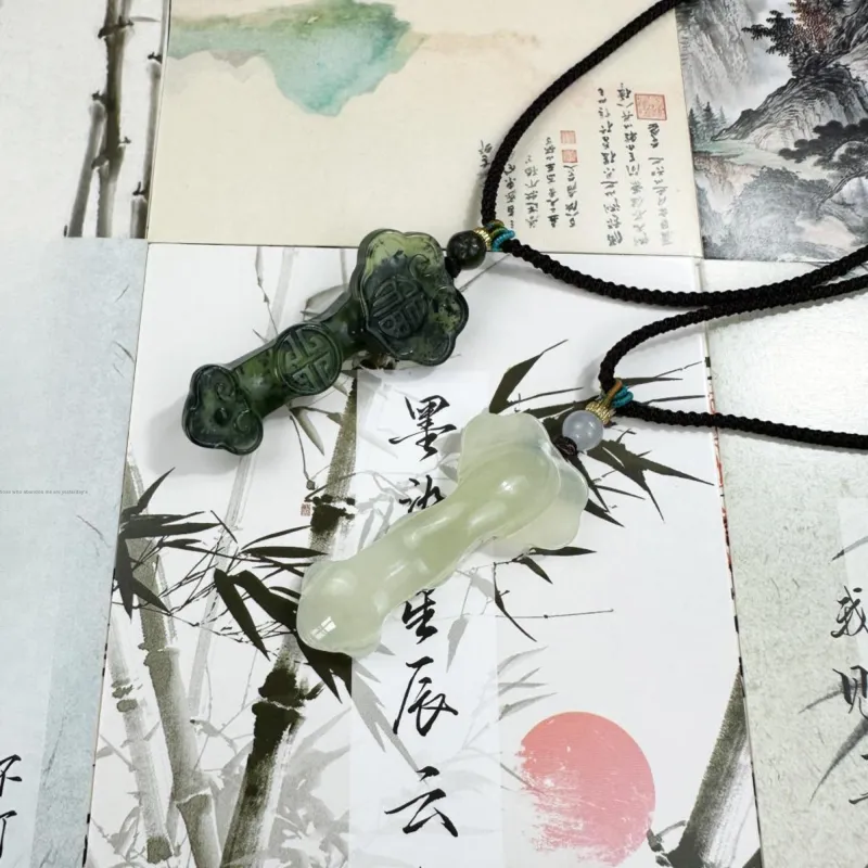Tang Zhi Serpentine Jade Necklaces Unisex-12
