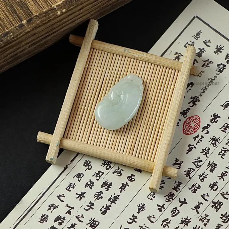 South Asia Bean Type Jadeite Pendants Unisex-4