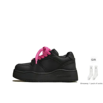 WANDER AROUND Low Top Casual Skateboard Shoes Unisex Black
