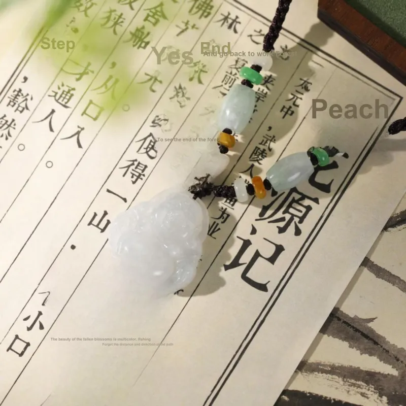 Clear Snow Bean Type Jadeite Necklaces Unisex-9