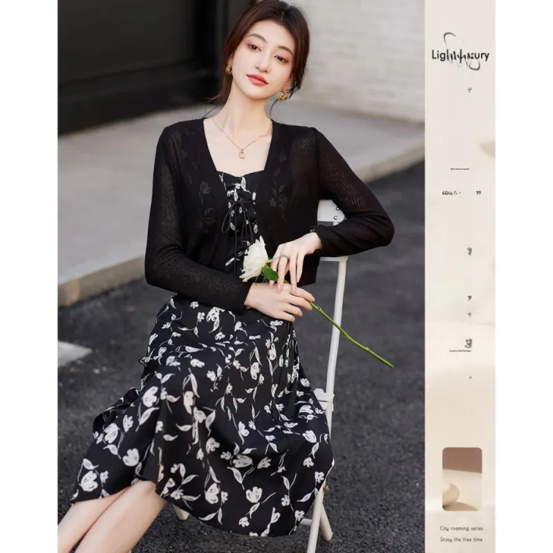 Like The Age Of Water Fall Long Sleeved Dresses Loose Fit Women's Black-3