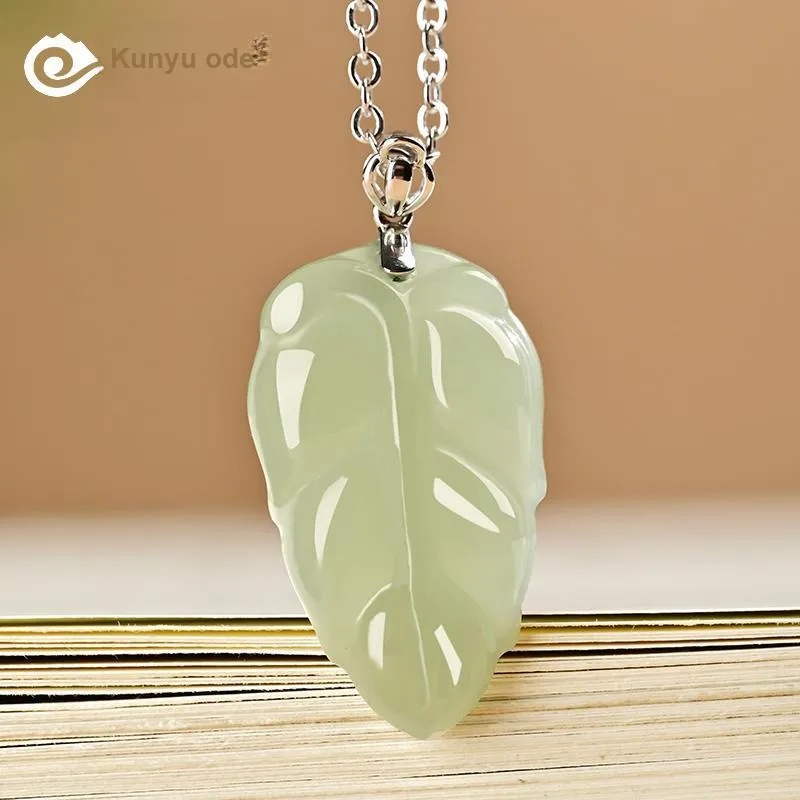 KUNYUYAO 18K Gold Inlaid Leaf Pendant Jade Pendant White Jade Unisex-1