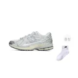 Silver Gray (Includes 1 Pack of Socks)