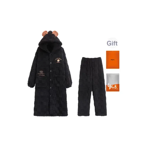 Удобный и освежающий комплект пижам мужского пола черного цвета