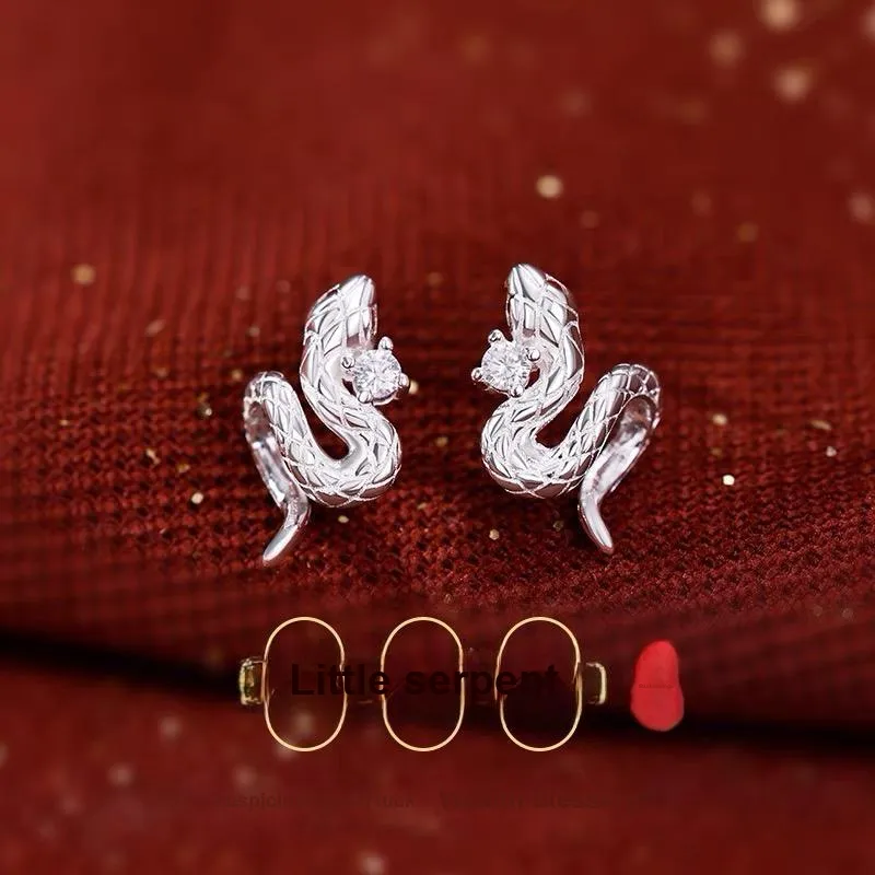 U state 999 Silver Stud Earrings Women's-1