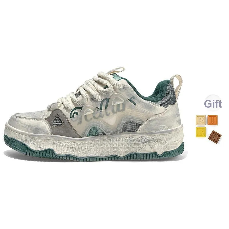 TCELLARS Cushioning Abrasion Resistant Balance Lightweight Low Top Skateboard Shoes Unisex
