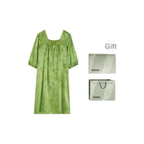 Xuan Liang Ночная сорочка Женские Gift Box Set Пастбище Травяной зеленый
