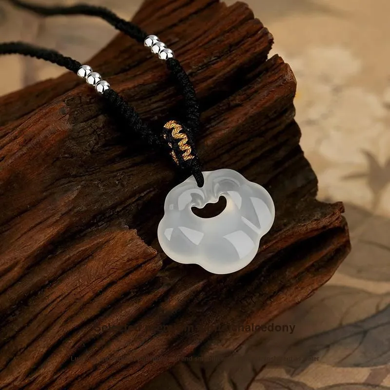 Ostantin Chalcedony Jade Necklaces Women's-2