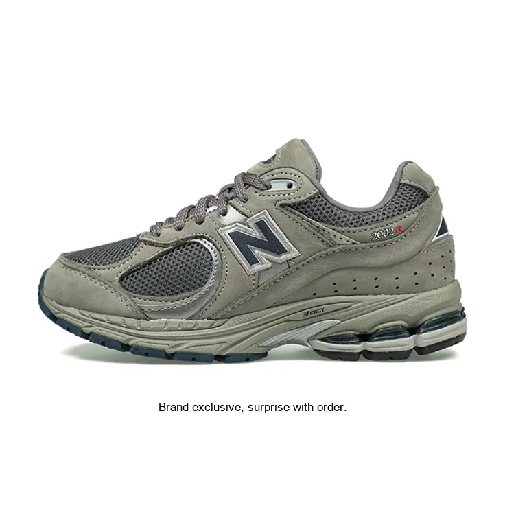 2002 new balance grey