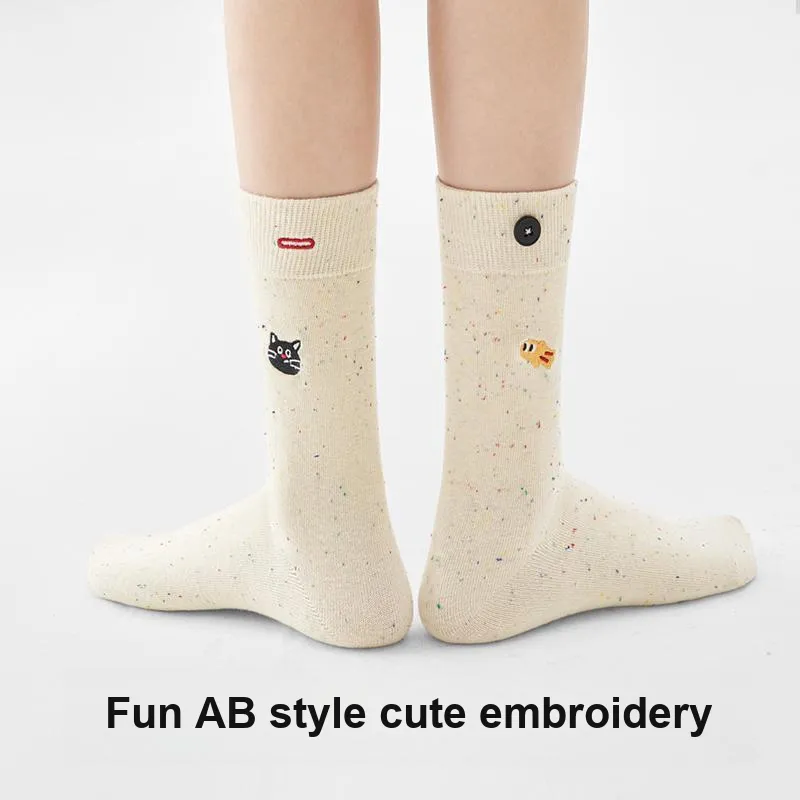 JKN Mid Calf Socks Ins Trendy Cartoon Cute Button Couple Socks Women's 4 Pack, Women's Socks-2