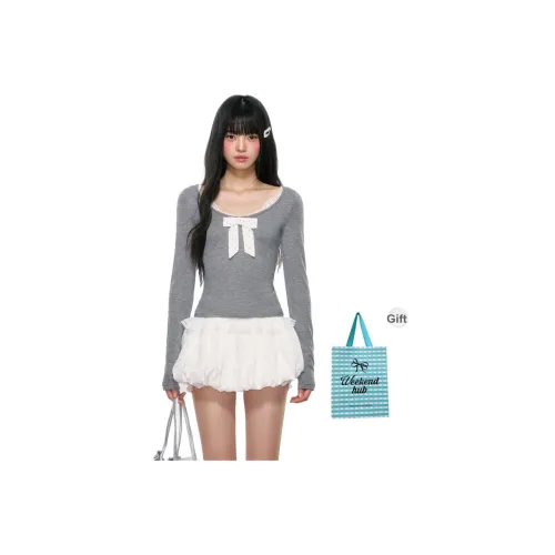 WEEKEND HUB Светло-серые Женские T-рубашки