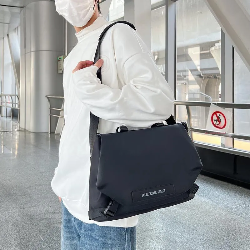 Alcohol dragon Handbags-12