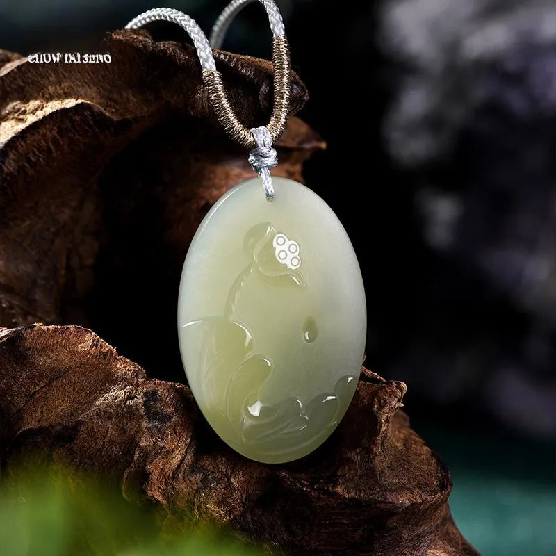 CHOW TAI SENG Hetian Jade Pendants Green Jade Unisex-4