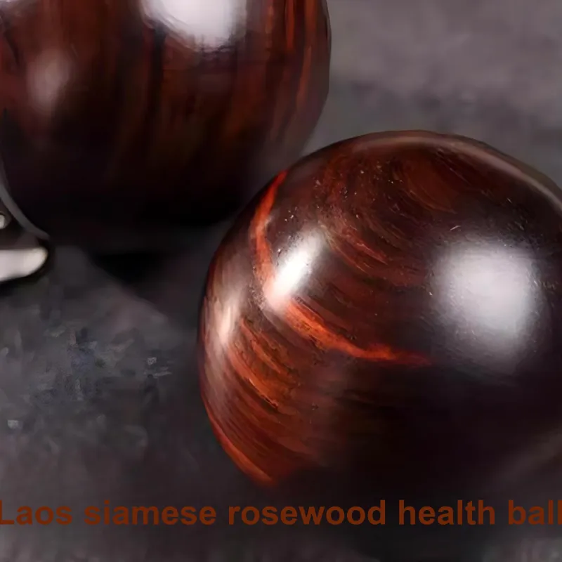Tan Xin Red Sandalwood Collectible Unisex-1