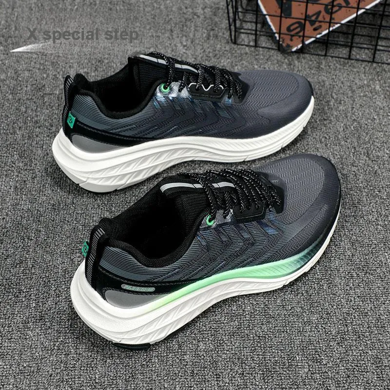 XTEP Kunwu Cushioning Breathable Low Top Running Shoes Men's Gray Black-9
