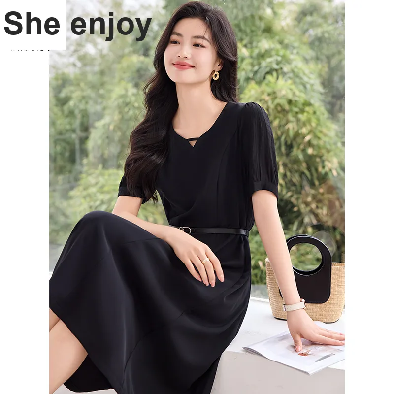 She Enjoys Short Sleeved Dress Women's Black-2