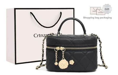 Kevin Cohen Crossbody Bags Black