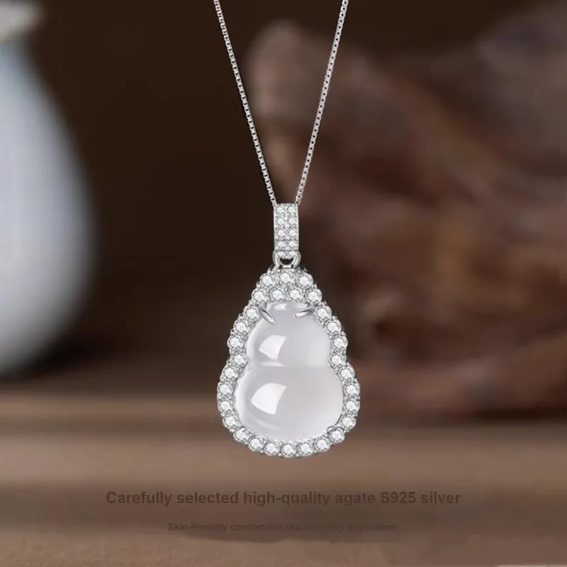Lang Wind Agate Necklaces Women's-4