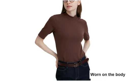 UNIQLO T-Shirts Women's Chestnut