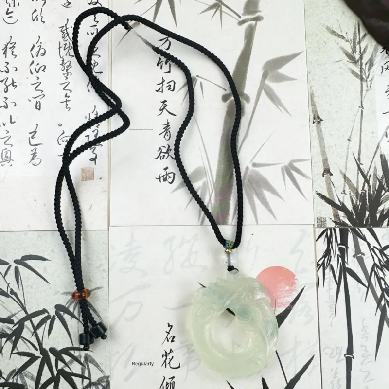 Tang Zhi Serpentine Jade Necklaces Unisex-6