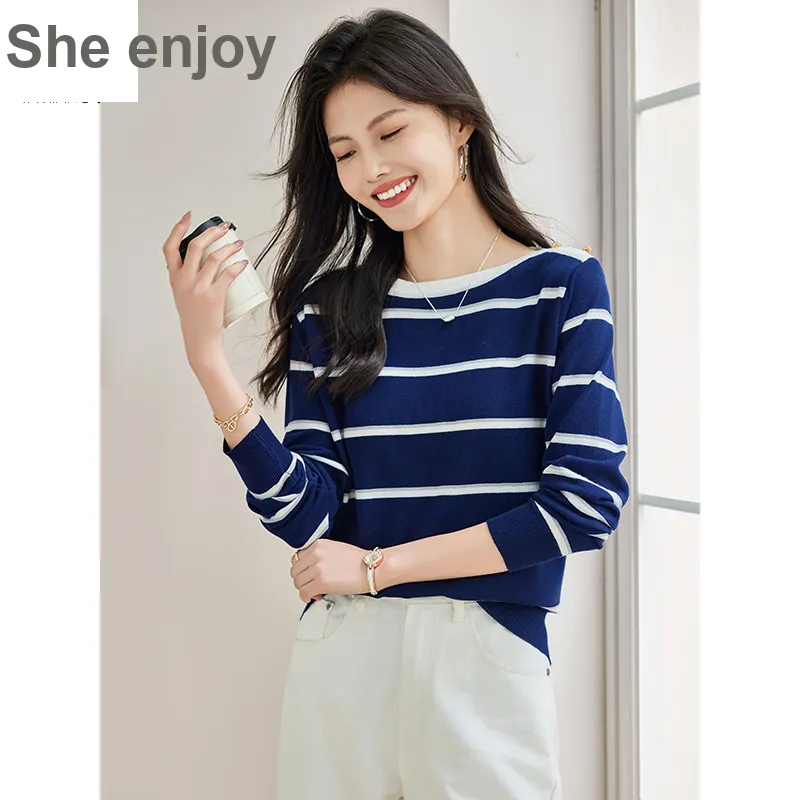 She Enjoys Knitwear Women's Navy Blue-2