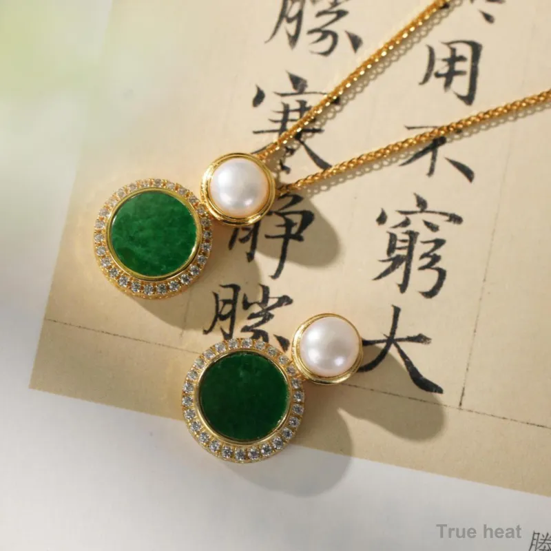 Clear Snow Glutinous Jade Necklaces Unisex-4