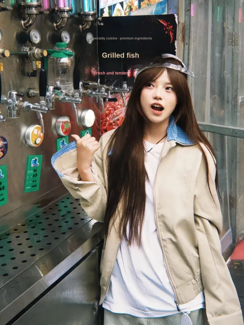 DAFK Хаки Рекомендуется 1 Размер Size Пуховики Унисекс Куртки