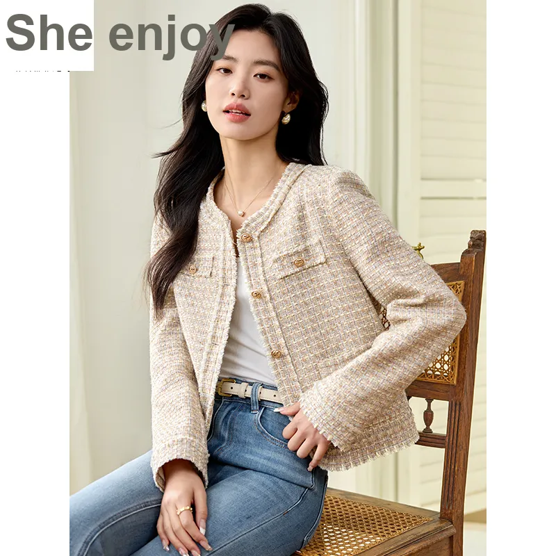 She Enjoys Cropped Coats Women's Clove Yellow-3