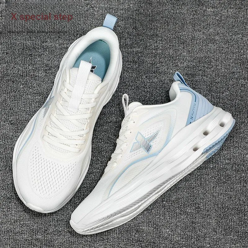 XTEP Cushioning Breathable Low-Top Running Shoes Men's Sail White/Evening Dusty Blue-7