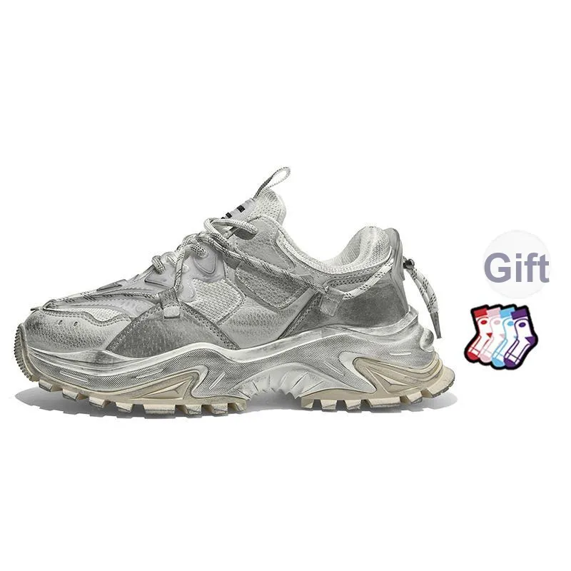 Masongarments Shark Tooth No. 2 Height Increasing Wear-Resistant Low-Top Chunky Sneakers Unisex Vintage White