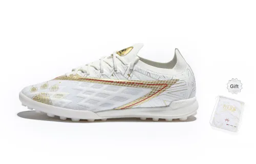 KELME Glimpse Soccer Shoes Unisex Low-Top White Gold