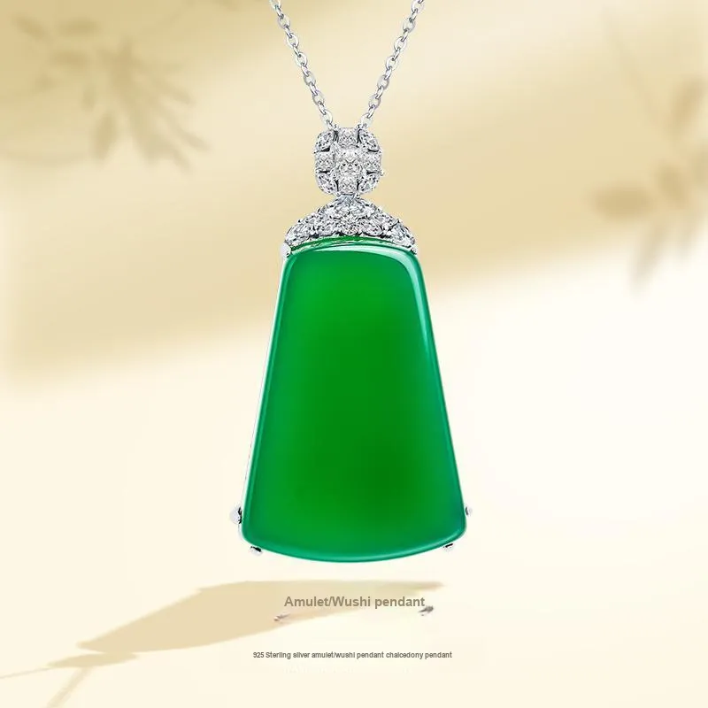 Begoris Chalcedony Necklaces Unisex-1